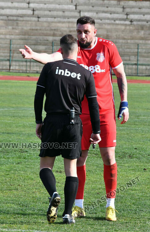 ОФК &bdquo;Хасково&ldquo; с обрат срещу &bdquo;Спартак&ldquo;. Юлий Шекеров герой в последните минути