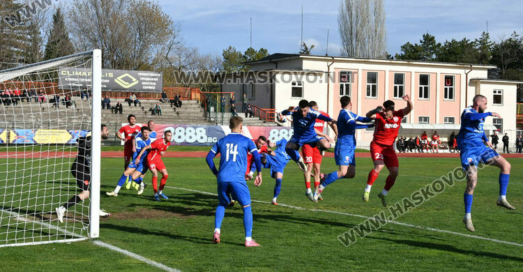 ОФК &bdquo;Хасково&ldquo; с обрат срещу &bdquo;Спартак&ldquo;. Юлий Шекеров герой в последните минути