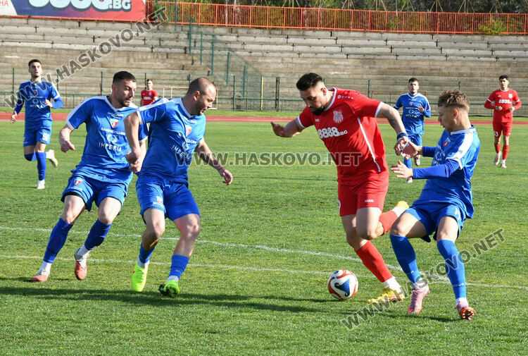 ОФК &bdquo;Хасково&ldquo; с обрат срещу &bdquo;Спартак&ldquo;. Юлий Шекеров герой в последните минути