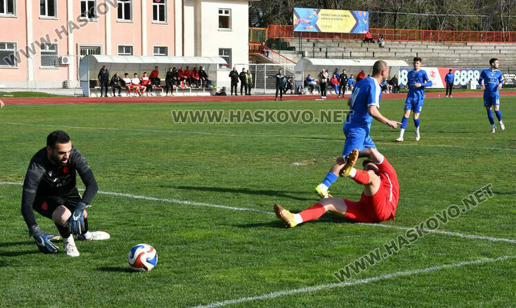 ОФК &bdquo;Хасково&ldquo; с обрат срещу &bdquo;Спартак&ldquo;. Юлий Шекеров герой в последните минути