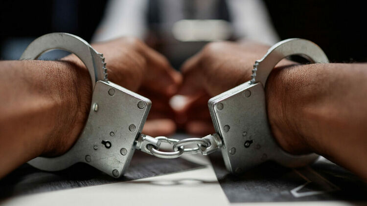 Арестуваха кмет след сигнал за изборна търговия в Търговищко