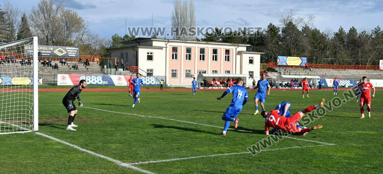 ОФК &bdquo;Хасково&ldquo; с обрат срещу &bdquo;Спартак&ldquo;. Юлий Шекеров герой в последните минути