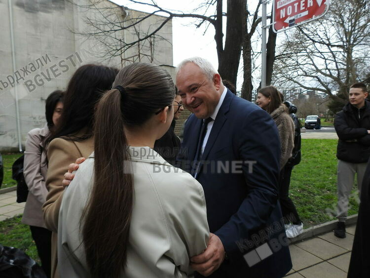 Прогресивна България представи листата си в Кърджали и обяви пред избирателите: Заслужавате повече справедливост!