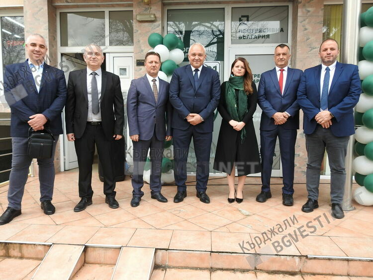 Прогресивна България представи листата си в Кърджали и обяви пред избирателите: Заслужавате повече справедливост!