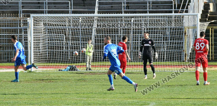 ОФК &bdquo;Хасково&ldquo; с обрат срещу &bdquo;Спартак&ldquo;. Юлий Шекеров герой в последните минути