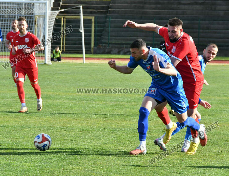 ОФК &bdquo;Хасково&ldquo; с обрат срещу &bdquo;Спартак&ldquo;. Юлий Шекеров герой в последните минути