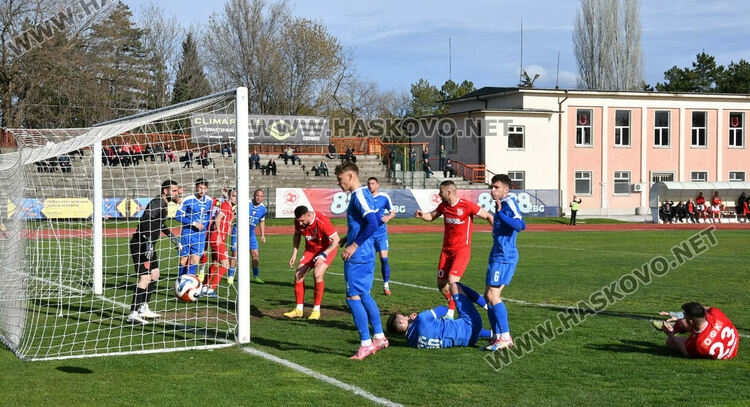 ОФК &bdquo;Хасково&ldquo; с обрат срещу &bdquo;Спартак&ldquo;. Юлий Шекеров герой в последните минути