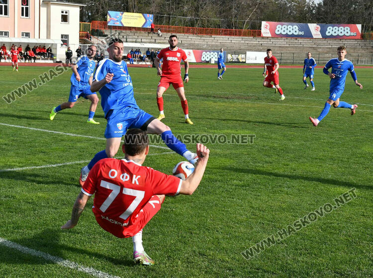 ОФК &bdquo;Хасково&ldquo; с обрат срещу &bdquo;Спартак&ldquo;. Юлий Шекеров герой в последните минути