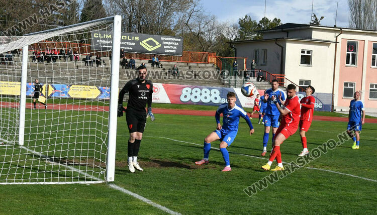 ОФК &bdquo;Хасково&ldquo; с обрат срещу &bdquo;Спартак&ldquo;. Юлий Шекеров герой в последните минути