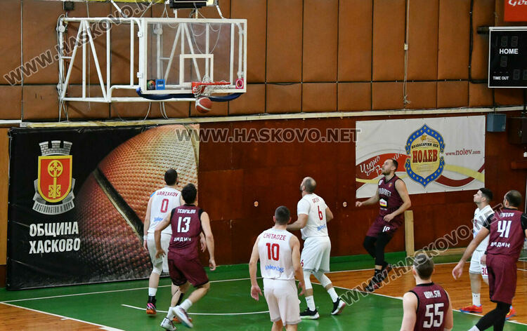&bdquo;Видабаскет&ldquo; си тръгна от зала &bdquo;Дружба&ldquo; с победа  