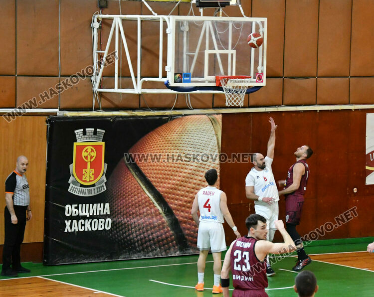 &bdquo;Видабаскет&ldquo; си тръгна от зала &bdquo;Дружба&ldquo; с победа  