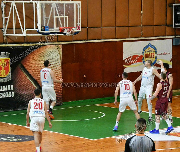 &bdquo;Видабаскет&ldquo; си тръгна от зала &bdquo;Дружба&ldquo; с победа  