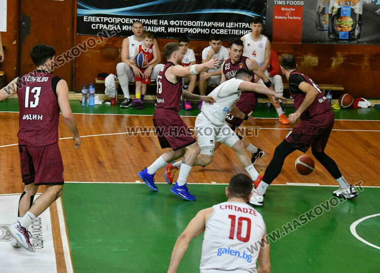 &bdquo;Видабаскет&ldquo; си тръгна от зала &bdquo;Дружба&ldquo; с победа  