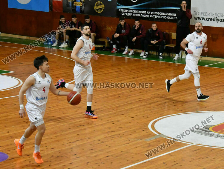 &bdquo;Видабаскет&ldquo; си тръгна от зала &bdquo;Дружба&ldquo; с победа  