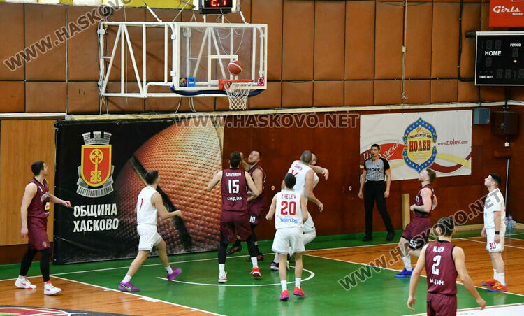&bdquo;Видабаскет&ldquo; си тръгна от зала &bdquo;Дружба&ldquo; с победа  