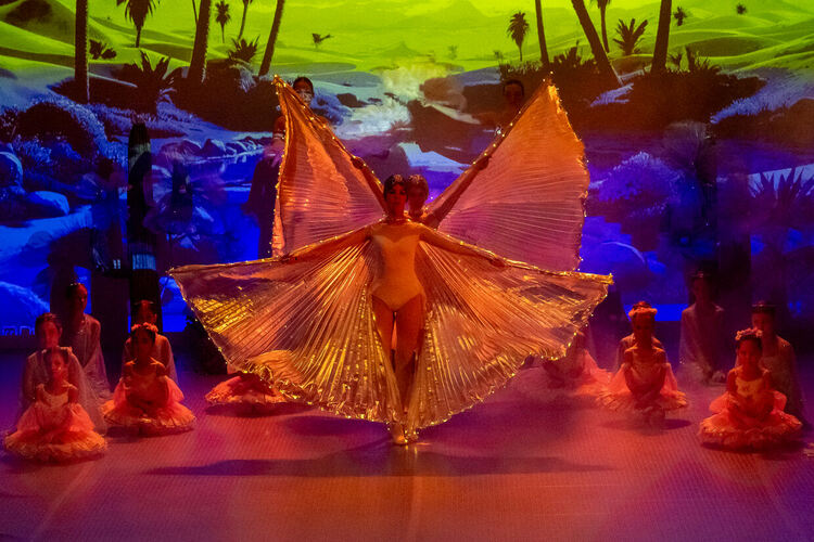 Готови ли сте за приказка, родена отново?