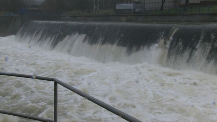 Най-високи нива на язовирите от 7 години: Започва контролирано изпускане