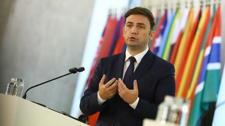  Режимът в Скопие е създаден от антиевропейски сили с руско влияние, според Османи