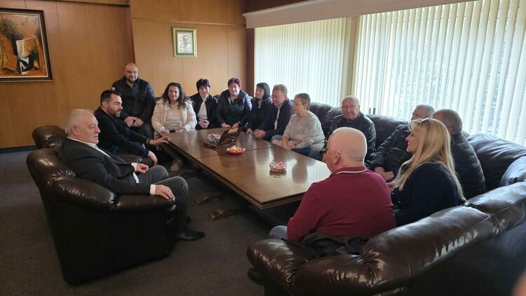 Кметове от община Смолян настояват за решение на проблема с "общите работници" и по-високи възнаграждения