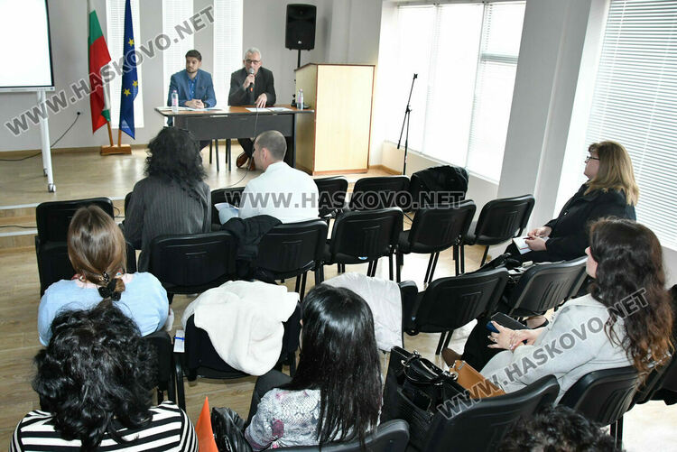 350 деца са обхванати от съвместната работа на институциите в борбата с преждевременното отпадане от училищата