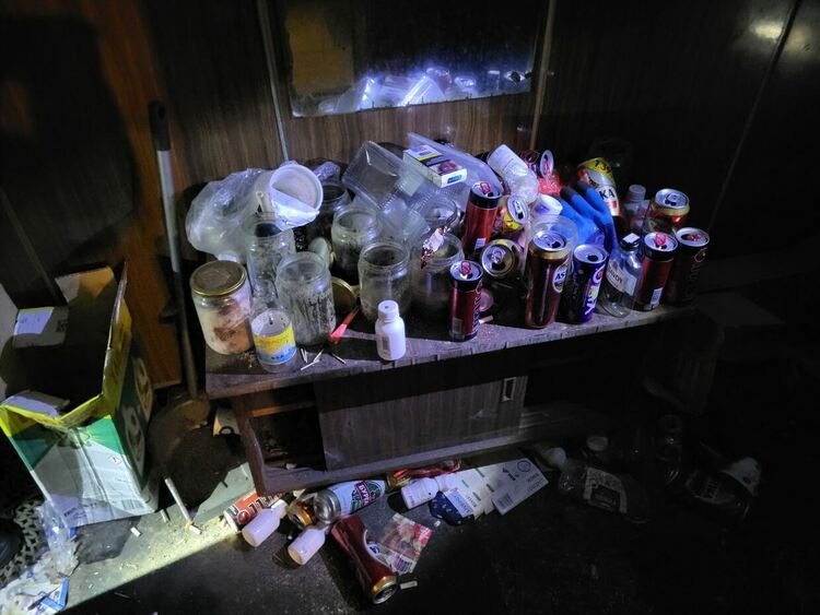 Издирват мъж с тежко пиянство, загасил пожар в апартамента си и изчезнал