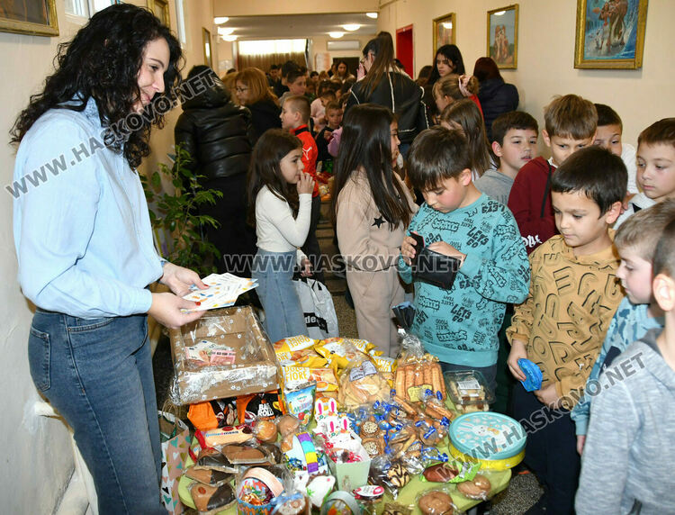ОУ &bdquo;Любен Каравелов&ldquo; с базар в подкрепа на благотворителна кампания за деца