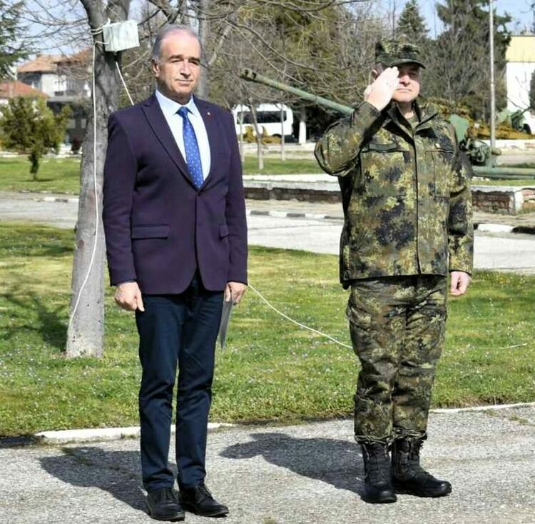 Военното поделение в Асеновград с нов командир