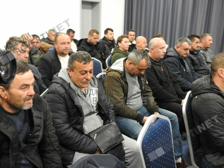  Животновъди от цялата област се събраха на среща със &bdquo;Синя България&ldquo;,представиха проблемите си пред Петър Москов