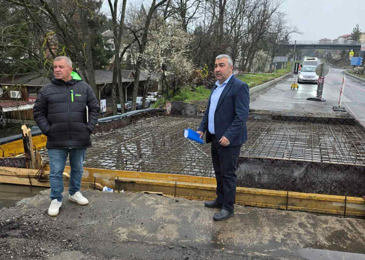 Гюрай Сюлейман инспектира ремонта на пътя Хасково-Кърджали