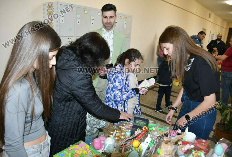 ОУ &bdquo;Любен Каравелов&ldquo; с базар в подкрепа на благотворителна кампания за деца