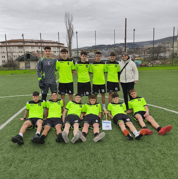 Футболистите от "Паисий" триумфираха на зоналния турнир