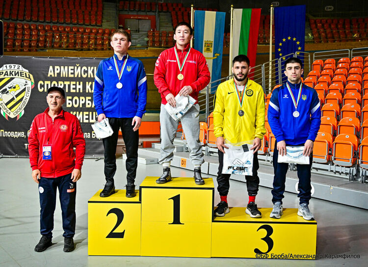 Георги Петров с признание от Българската федерация по борба