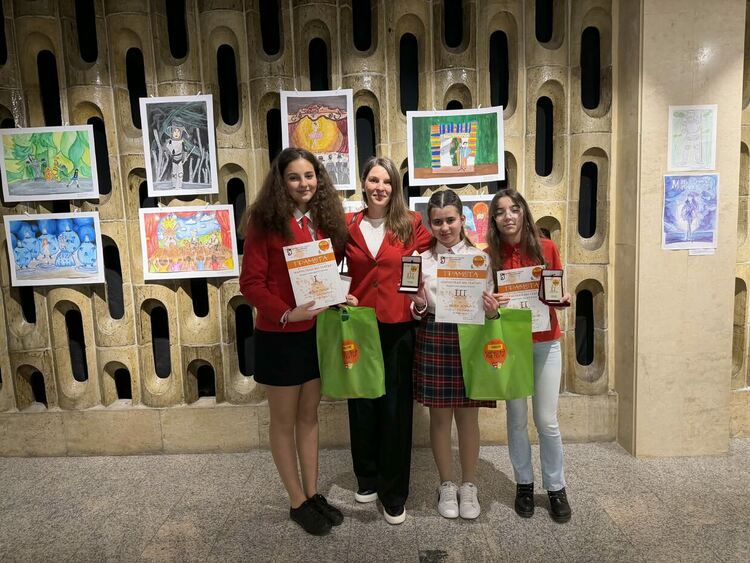 Първо, второ и трето място за &bdquo;Славейковци&ldquo; в националния конкурс &bdquo;Нарисувай ми театър&ldquo;