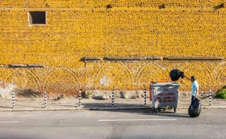 Има ли смисъл да рециклираме? Пътят на една пластмасова бутилка в България