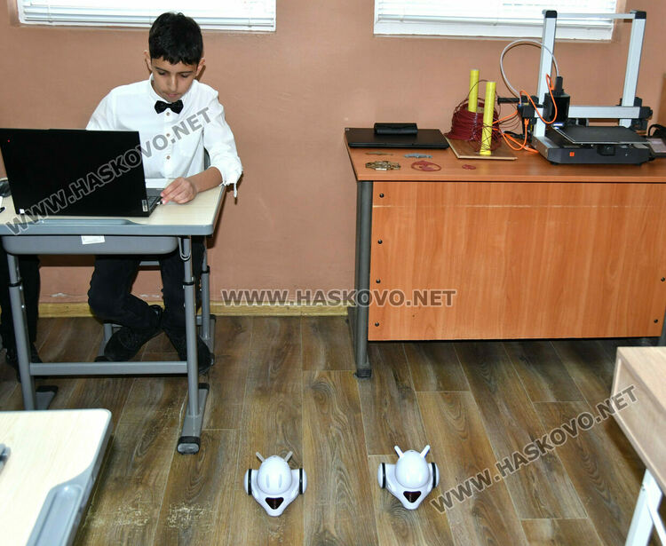 Откриха модерна СТЕМ образователна среда в ОУ &bdquo;Св. Св. Кирил и Методий&ldquo; в с. Малево