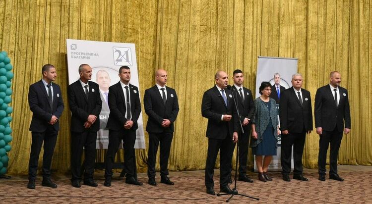 Румен Радев в Златоград: Обществото излиза от апатията и поема към нов път / ГАЛЕРИЯ/