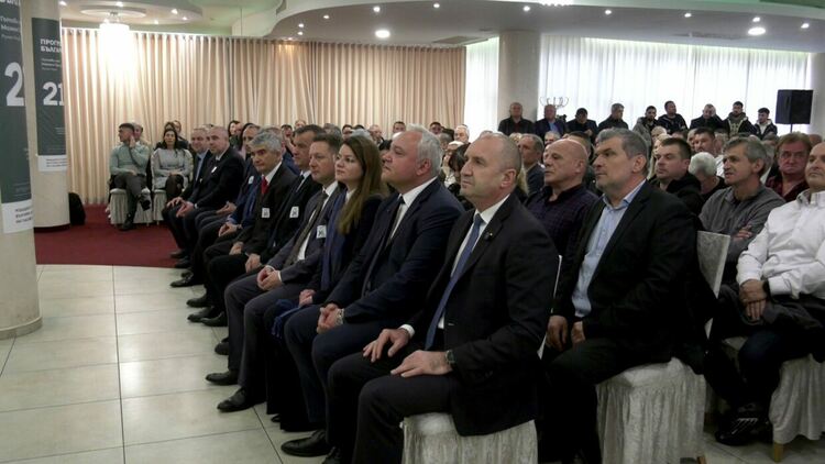 Румен Радев в Кърджали:Вървим по пътя на прогресивна и свободна България!