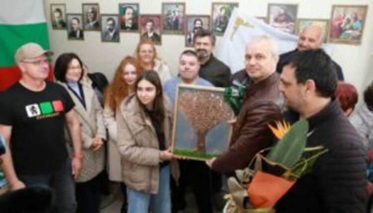 Костадин Костадинов от Хасково: Правителството превръща България във военна мишена