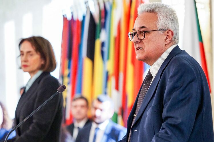 От МВнР категорични: Нито НАТО е във война, нито България