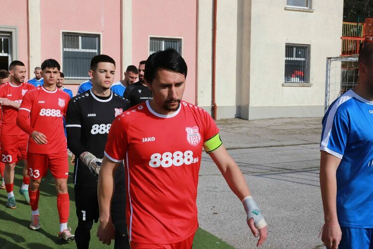 Трима основни играчи на &bdquo;Хасково&ldquo; пропускат мача с &bdquo;Асеновец&ldquo;