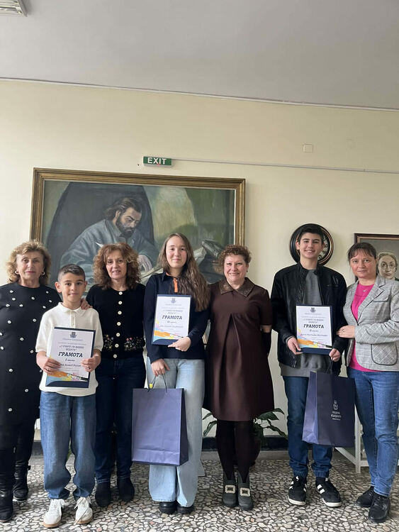 Триумф на паисиевци на конкурса "С очите си видях бедата"