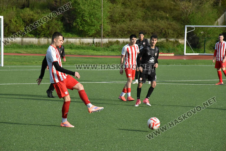 Това ли е футболната реалност в областните групи? Отбор записа победа с 15:0 