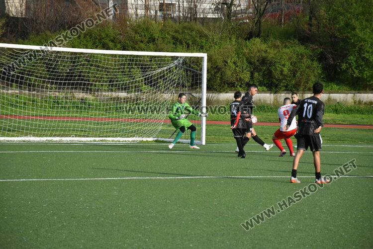 Това ли е футболната реалност в областните групи? Отбор записа победа с 15:0 