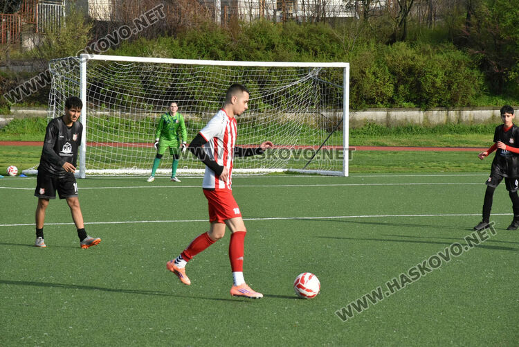 Това ли е футболната реалност в областните групи? Отбор записа победа с 15:0 