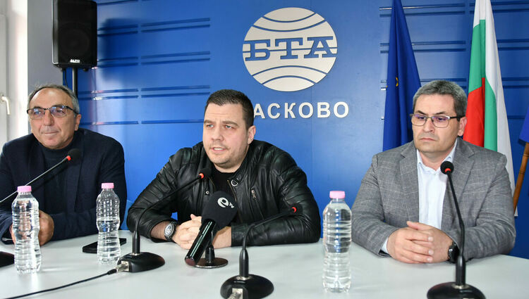 Иван Иванов, Станислав Балабанов, Валентин Делчев