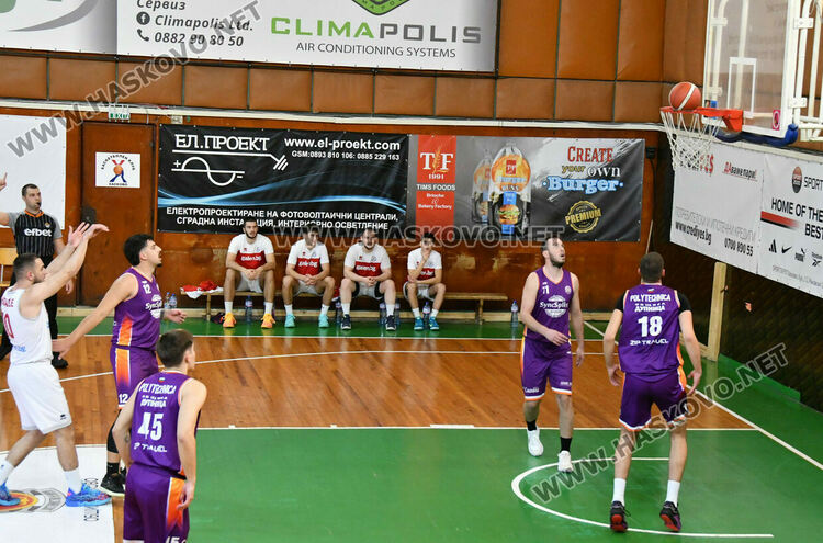 Баскетболният &bdquo;Хасково&ldquo; стартира с успех в плейофите 