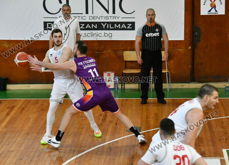 Баскетболният &bdquo;Хасково&ldquo; стартира с успех в плейофите 