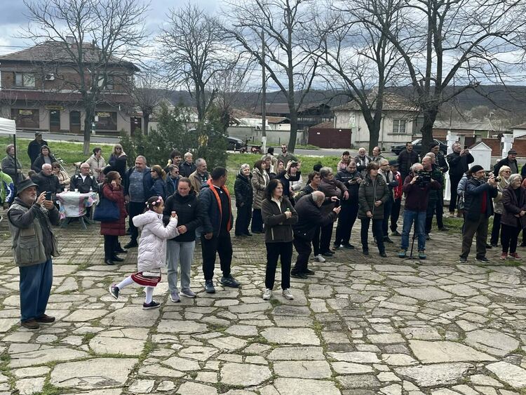 Великденски концерт зарадва жители и гости на Конуш