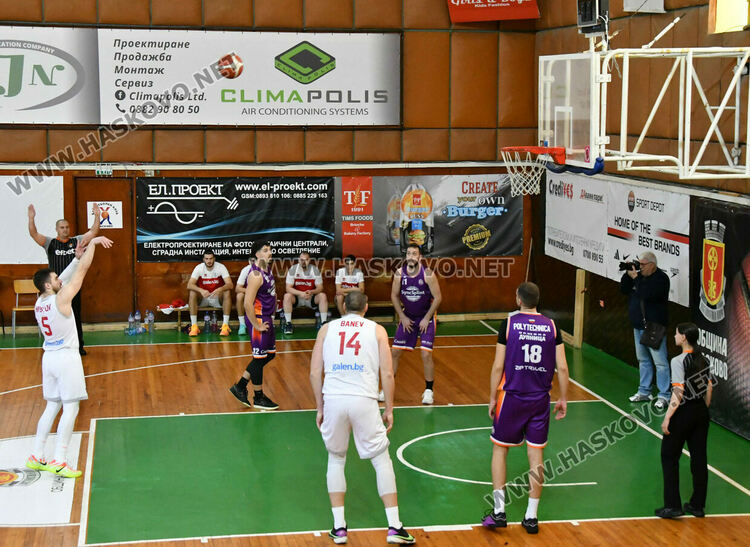 Баскетболният &bdquo;Хасково&ldquo; стартира с успех в плейофите 