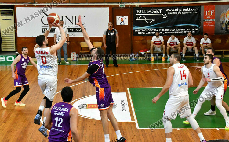 Баскетболният &bdquo;Хасково&ldquo; стартира с успех в плейофите 